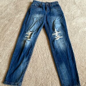 Wanna betta butt high rise distressed skinny jeans! Size 3
